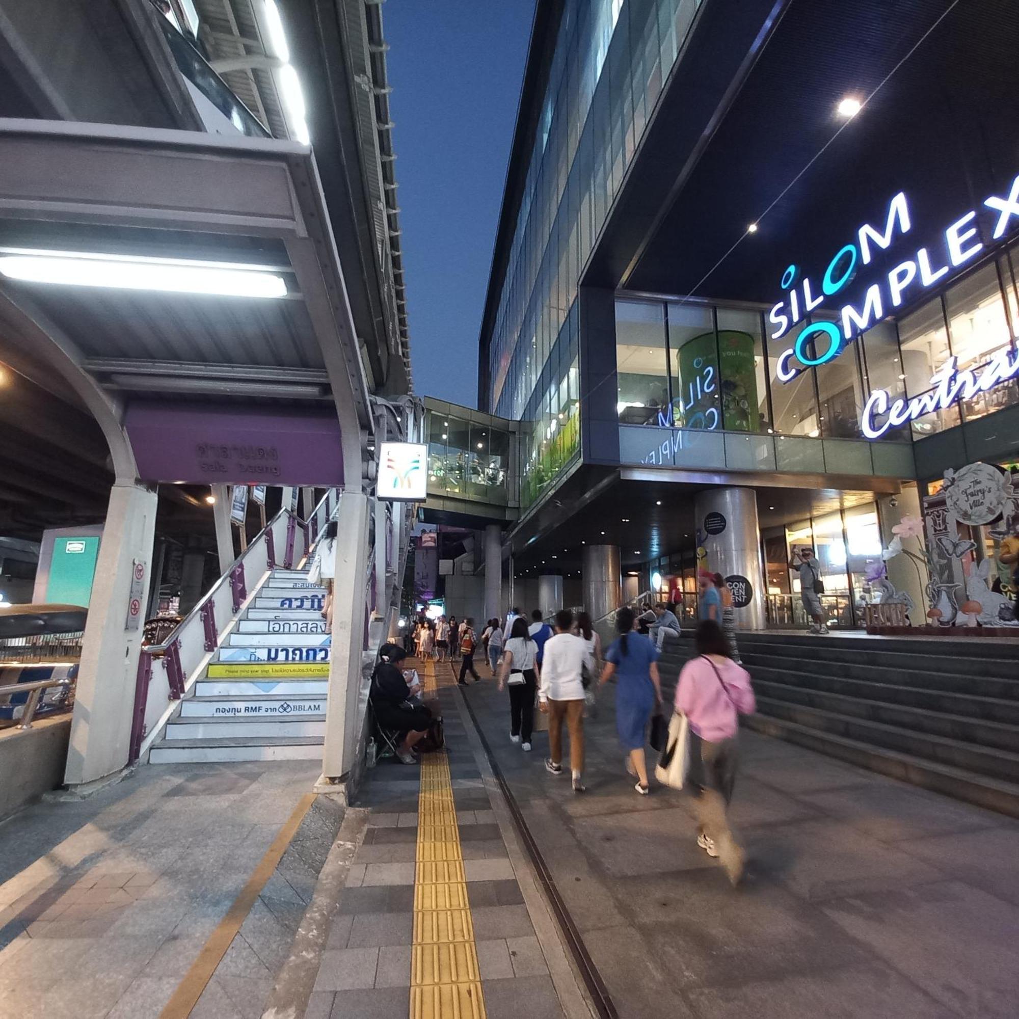 Smile Society Pansiyon Bangkok Dış mekan fotoğraf