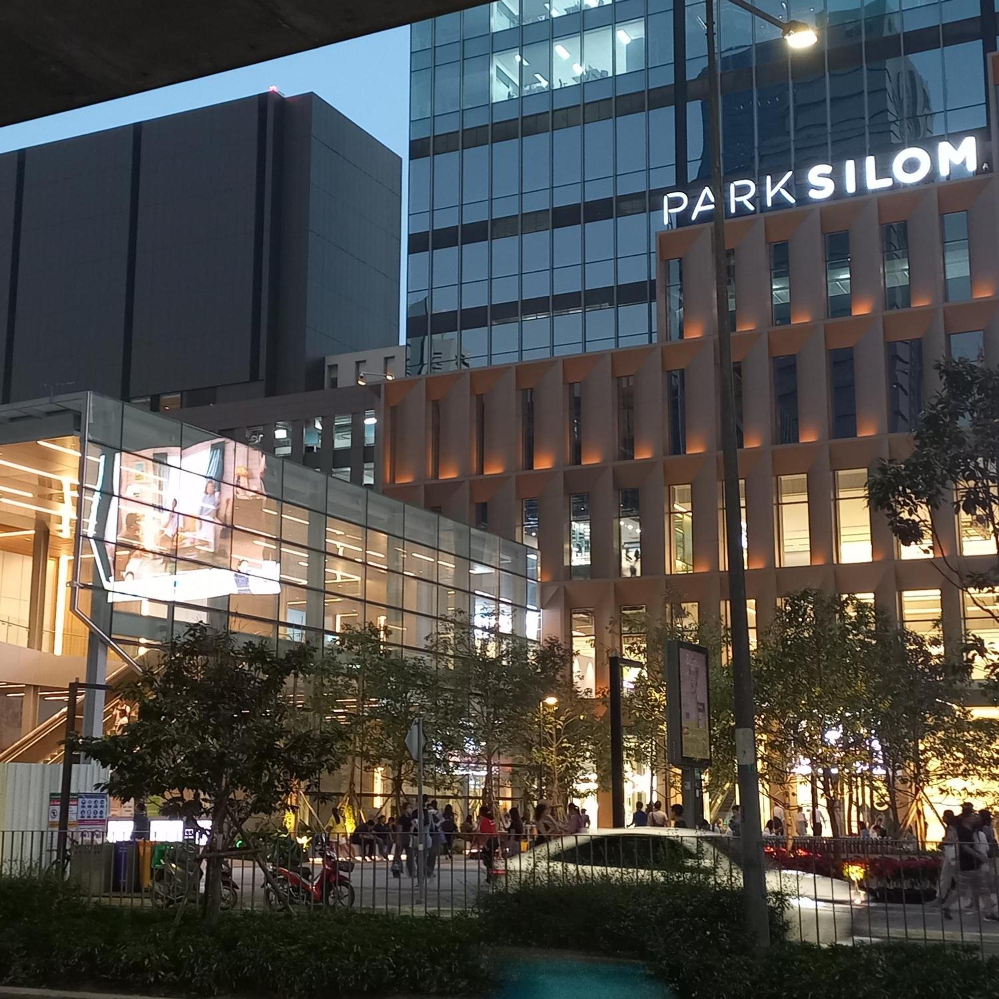 Smile Society Pansiyon Bangkok Dış mekan fotoğraf