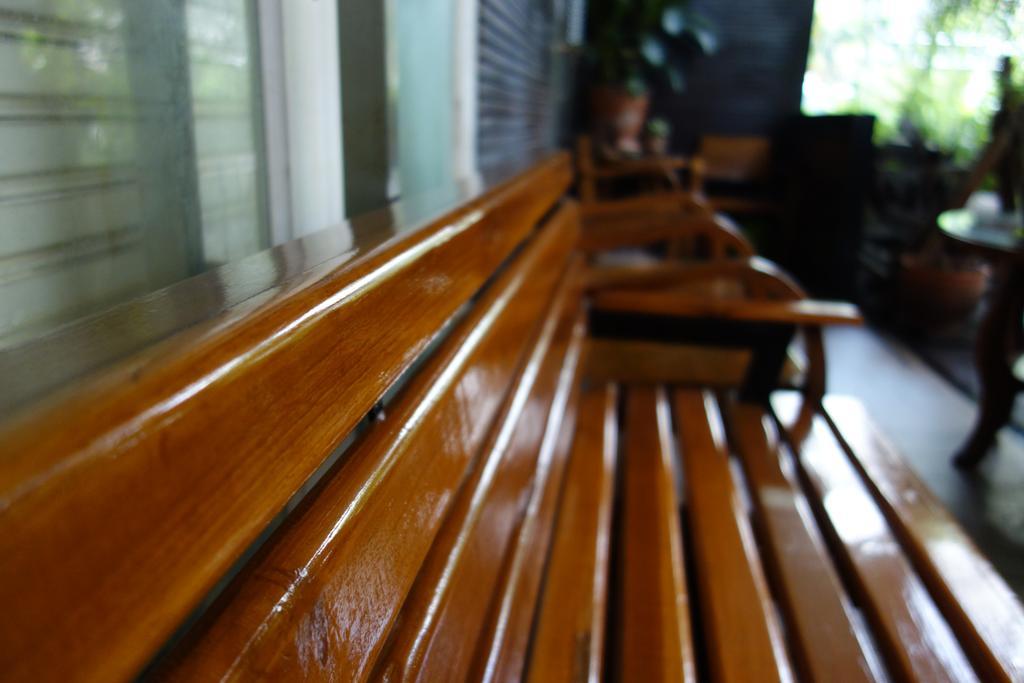 Smile Society Pansiyon Bangkok Dış mekan fotoğraf