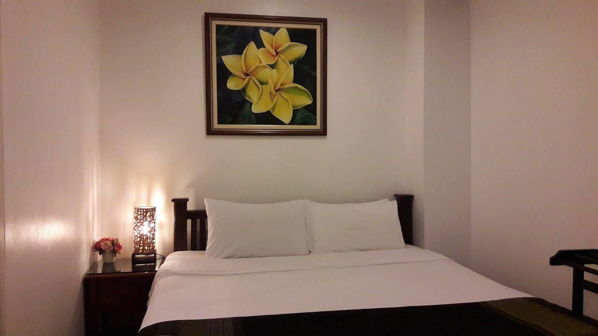 Smile Society Pansiyon Bangkok Dış mekan fotoğraf